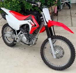 2017 Honda CRF 125 F