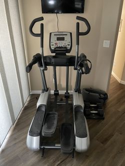 TRUE ES900 Elliptical