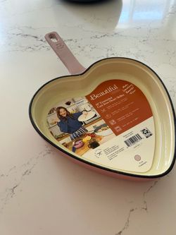 Cast iron skillet (light pink)