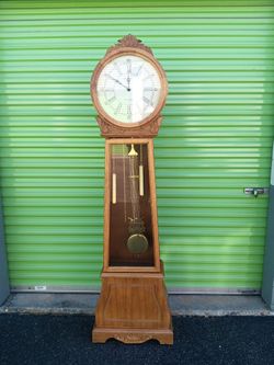 Grandfather Clock 