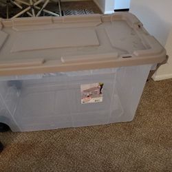 30 Gal Storage Tub W/ Wheels
