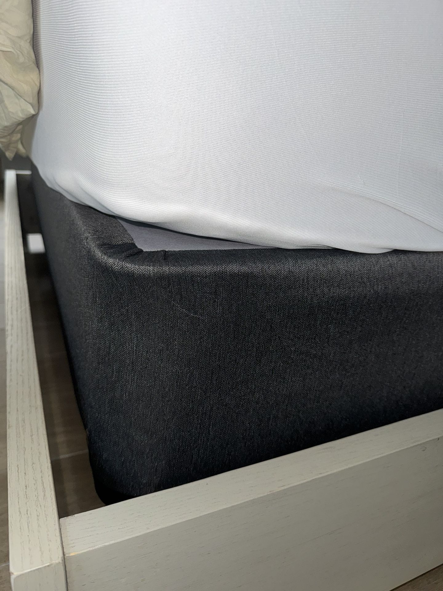 Brand New Queen Box Spring