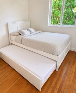 White full bed with twin trundle
