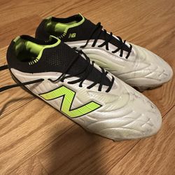 New Balance Tekela soccer Cleats (size 8)