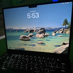 MacBook Air M4 2025 13” 