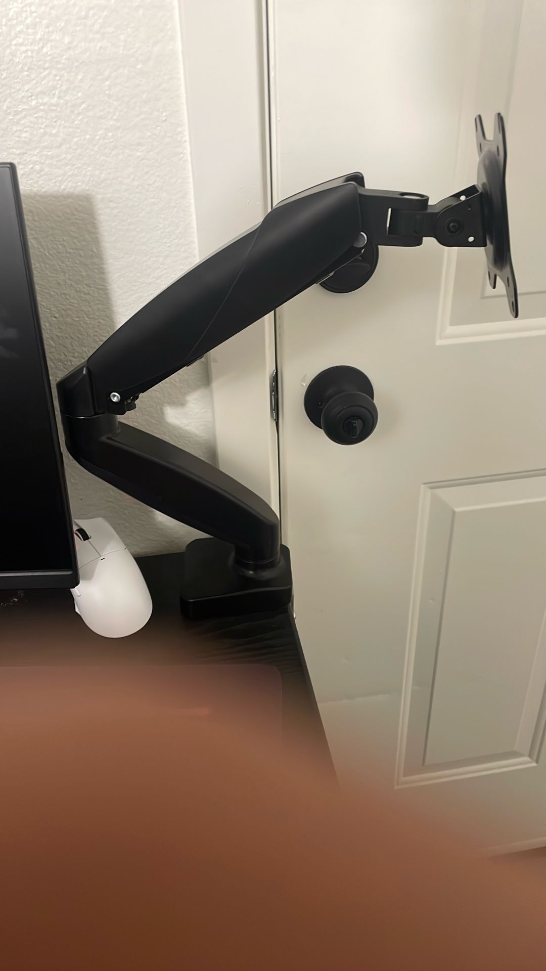 Single Monitor Arm