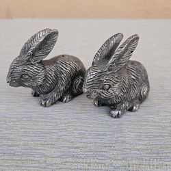 Unique Pewter/Metal Rabbit Salt & Pepper Shakers - Great Gift/Decor!