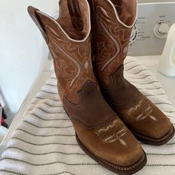 Cowgirl boots 🎀