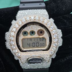 💎 Fully bustdown custom G-Shock flooded with VVS D color moissanite for insane shine and clarity.
✨ Precision hand-set stones on a solid metal bezel 