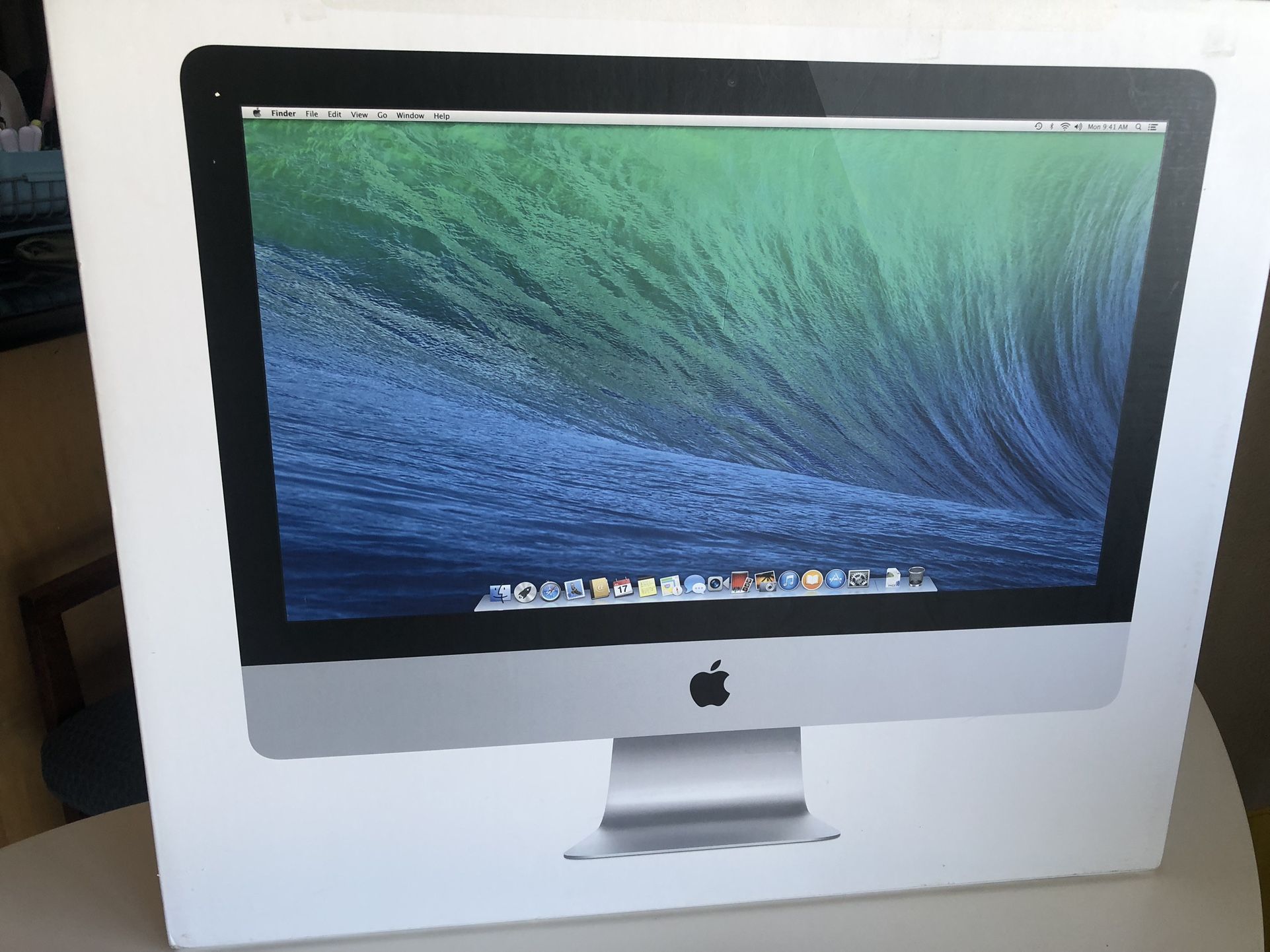 Three IMacs 2015 21"