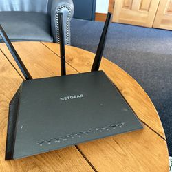 Smart Wireless Router Netgear Nighthawk R7000