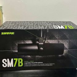 SHURE SM7B Microphone