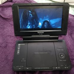 8.5" Panasonic Portable DVD-CD Player 