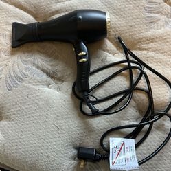 BIO IONIC Goldpro Hair Dryer