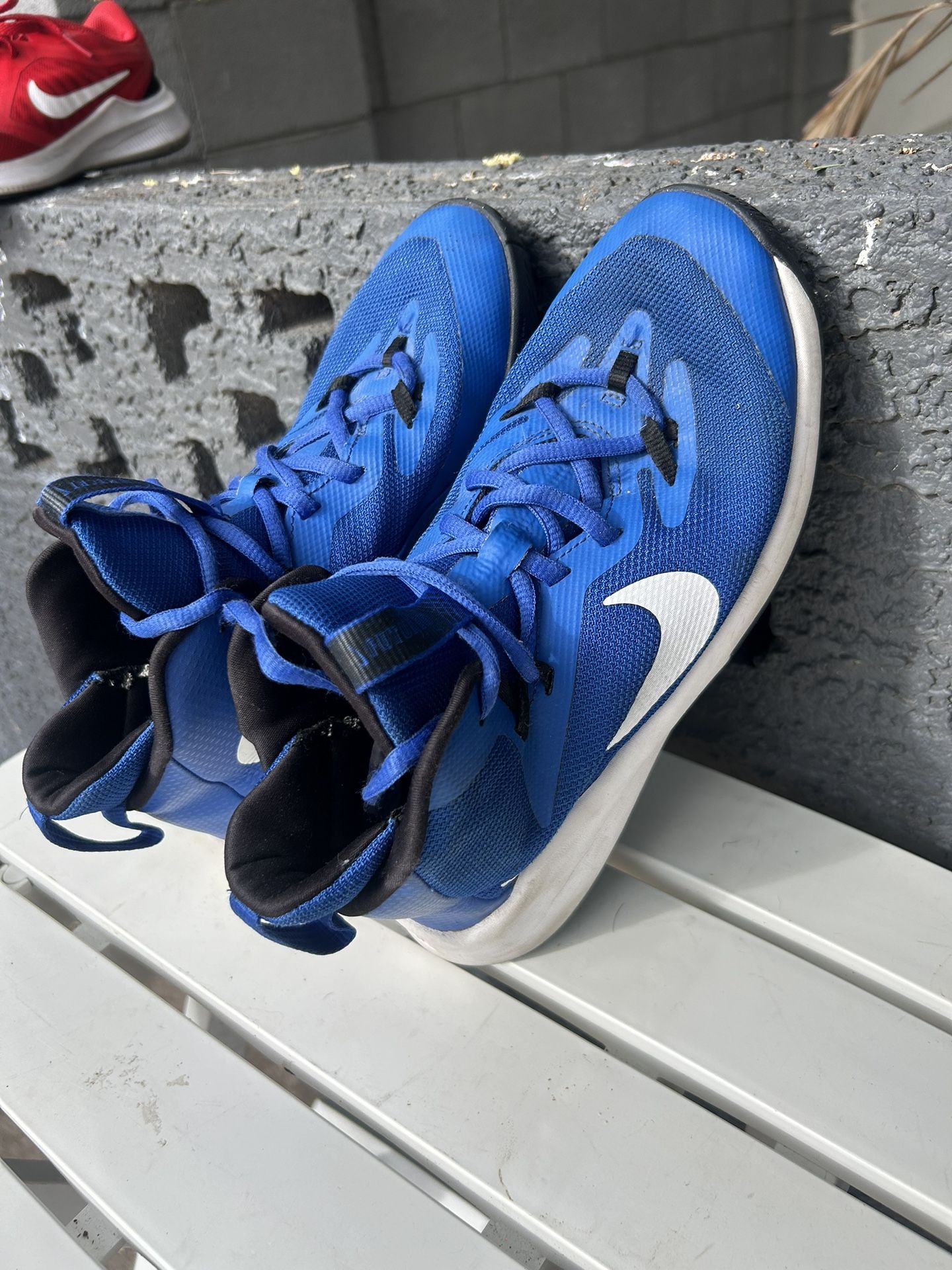 Nike shoes size 5 you