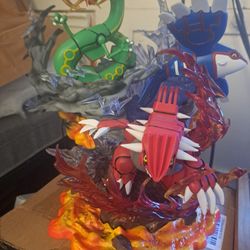 Pokemon Statue 