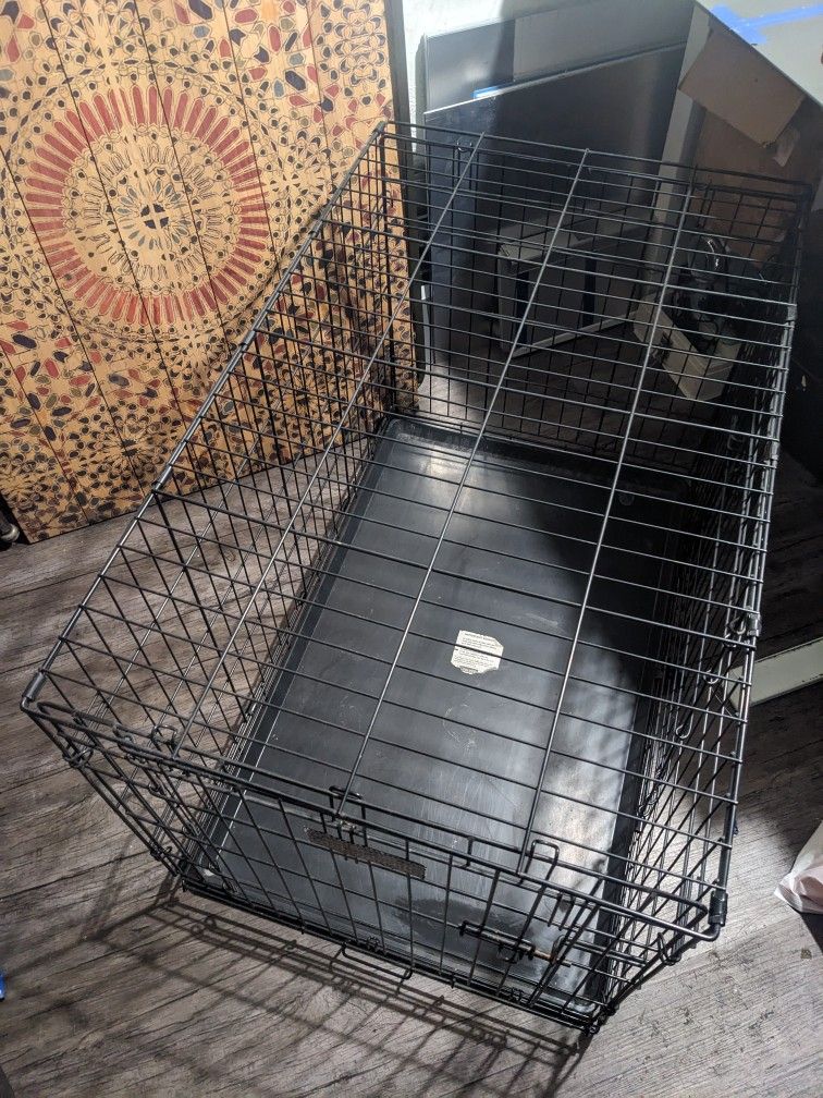 used! 3ft X 2ft X 2ft Pet Crate/ Cage