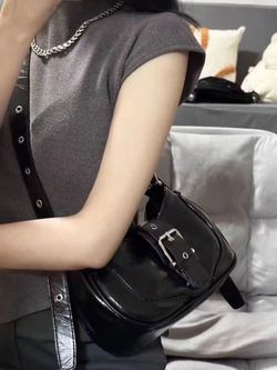 New Korean bag women‘s summer retro hot girl locomotive armpit bag niche commuting one-shoulder cross-body bag