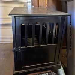 Black Dog Crate
