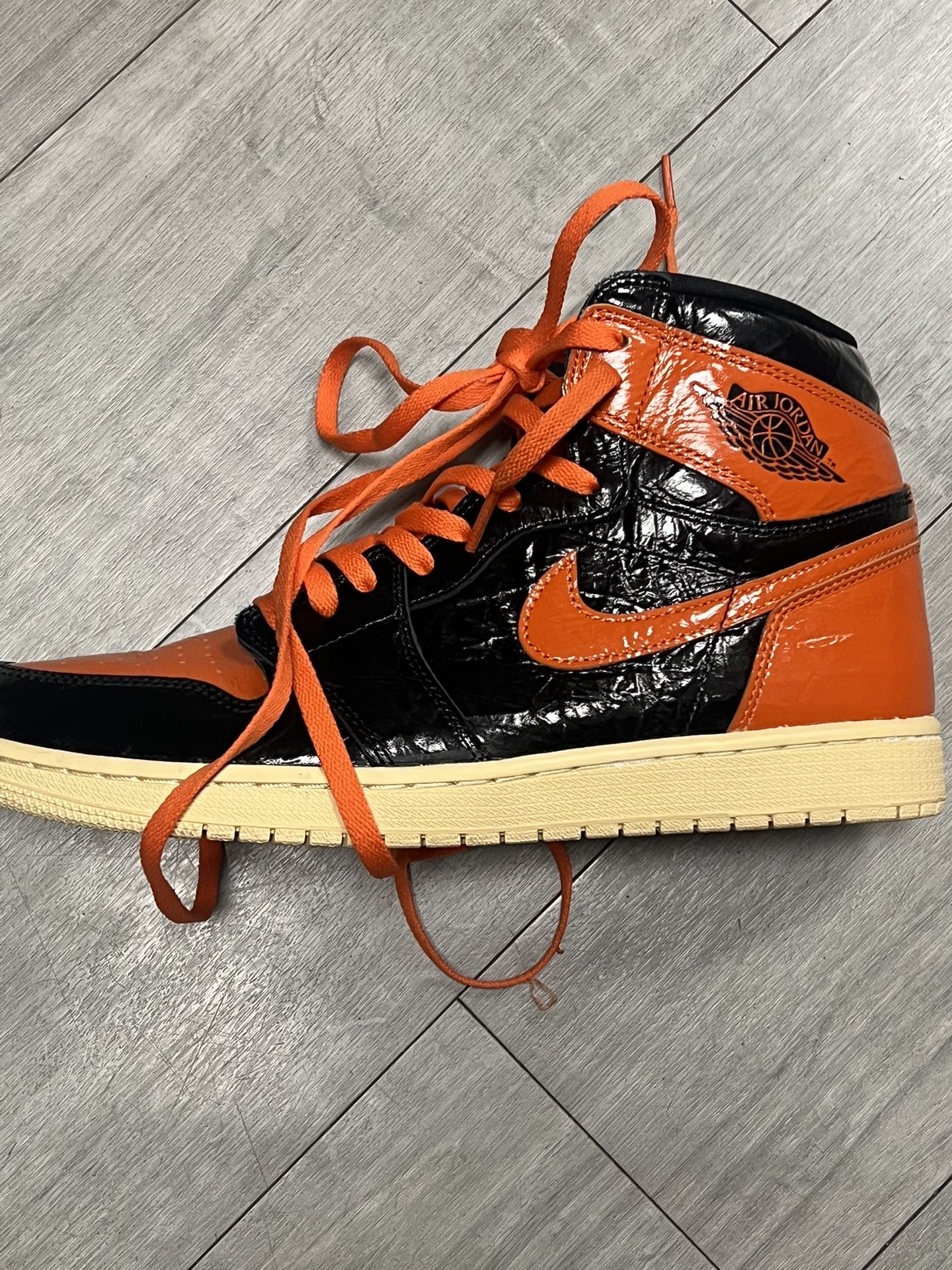 Air Jordan 1 Retro High OG 'Shattered Backboard 3.0'