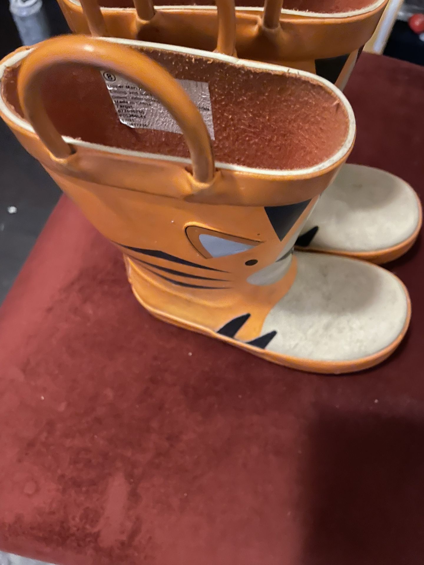 Size 8 Boy Rain Boots