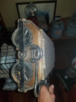 Antique bissel floor sweeper from 1892 it does function