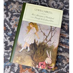 LIKE NEW 2005 Lewis Carroll’s Alice In Wonderland & Through The Looking Glass