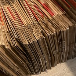 MOVING BOXES-USED LIKE NEW