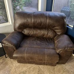 Oversized Recliner