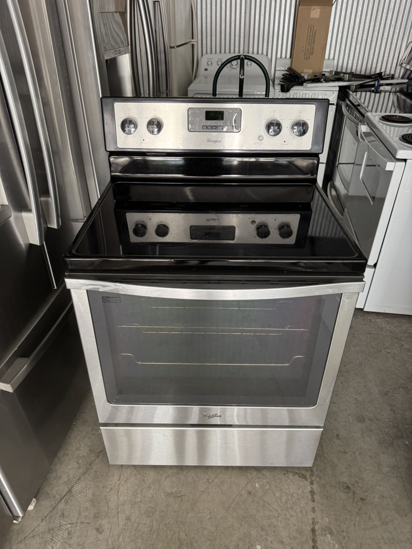 Whirlpool Stove Good Condition Everything Works Fine