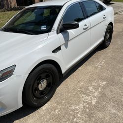 2013 Ford Taurus