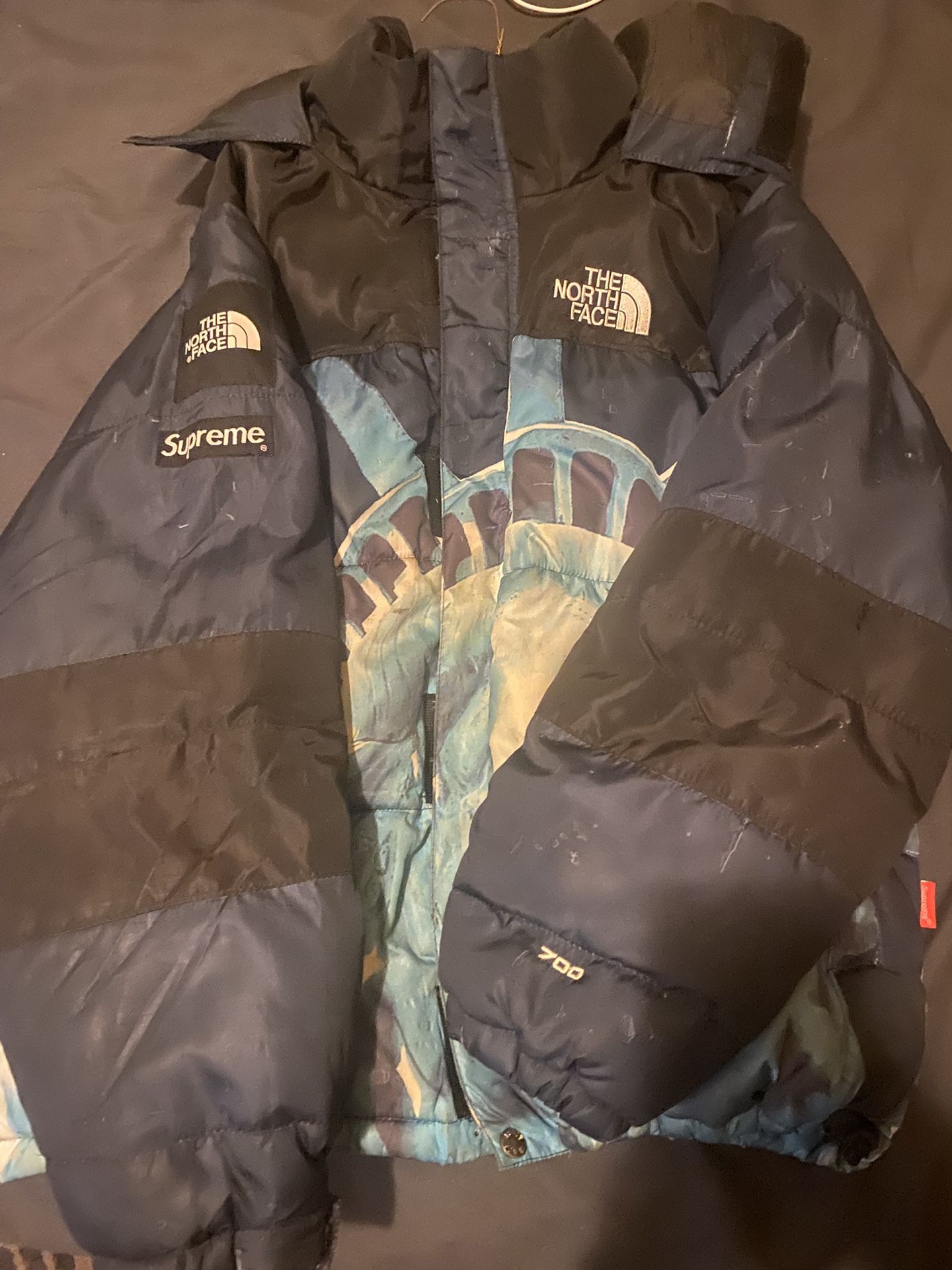 Supreme X North face Statue of Liberty Baltoro Jacket 40$🔥🔥