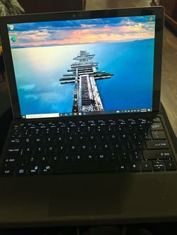Windows Surface 4 W/ Bluetooth Keyboard