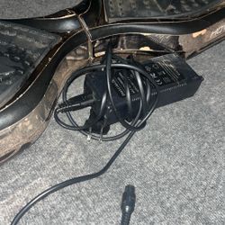 Rose Gold Hoverboard/charger 