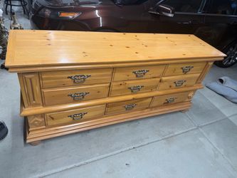 PINE BEDROOM SET (dresser,2 side tables, mirror)