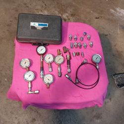Hydraulic Pressure Test Port Kit. Many Extras