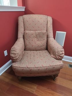 LILLIAN AUGUST Accent Chair