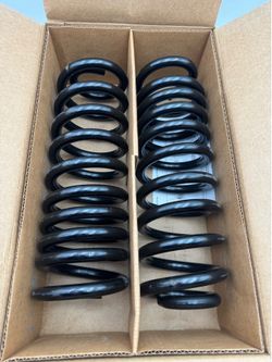 Set of 2 Coil Springs Front F150 Truck F250 F350 E150 Van 1(contact info removed) CC822 Moog