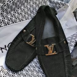 Louis Vuitton Size 42 Men's Suede Loafers
