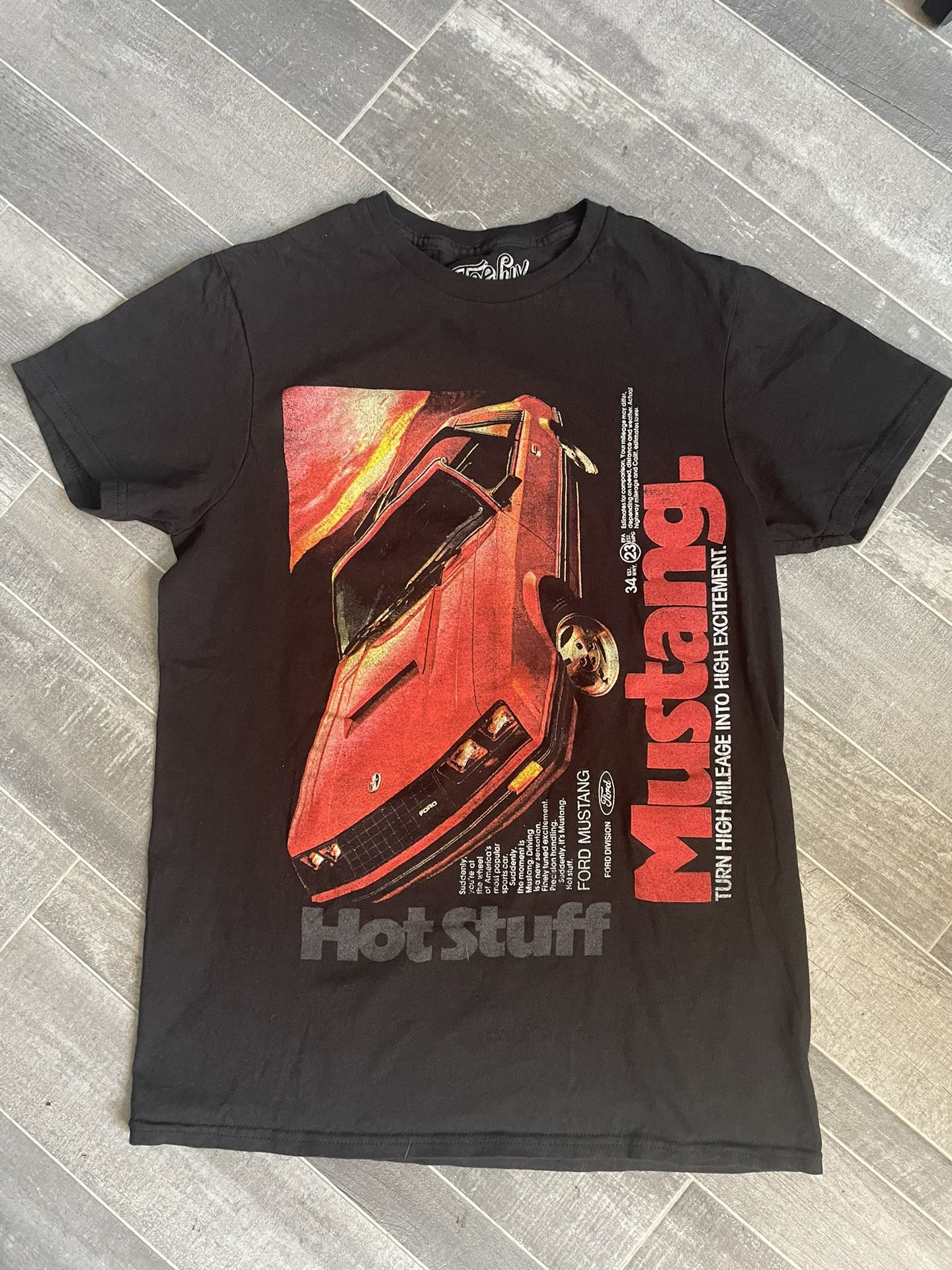 MENS BLACK MUSTANG CLASSIC.MUSCLE CAR CLUB COLLECTOR GRAPHIC TEE SIZE Small