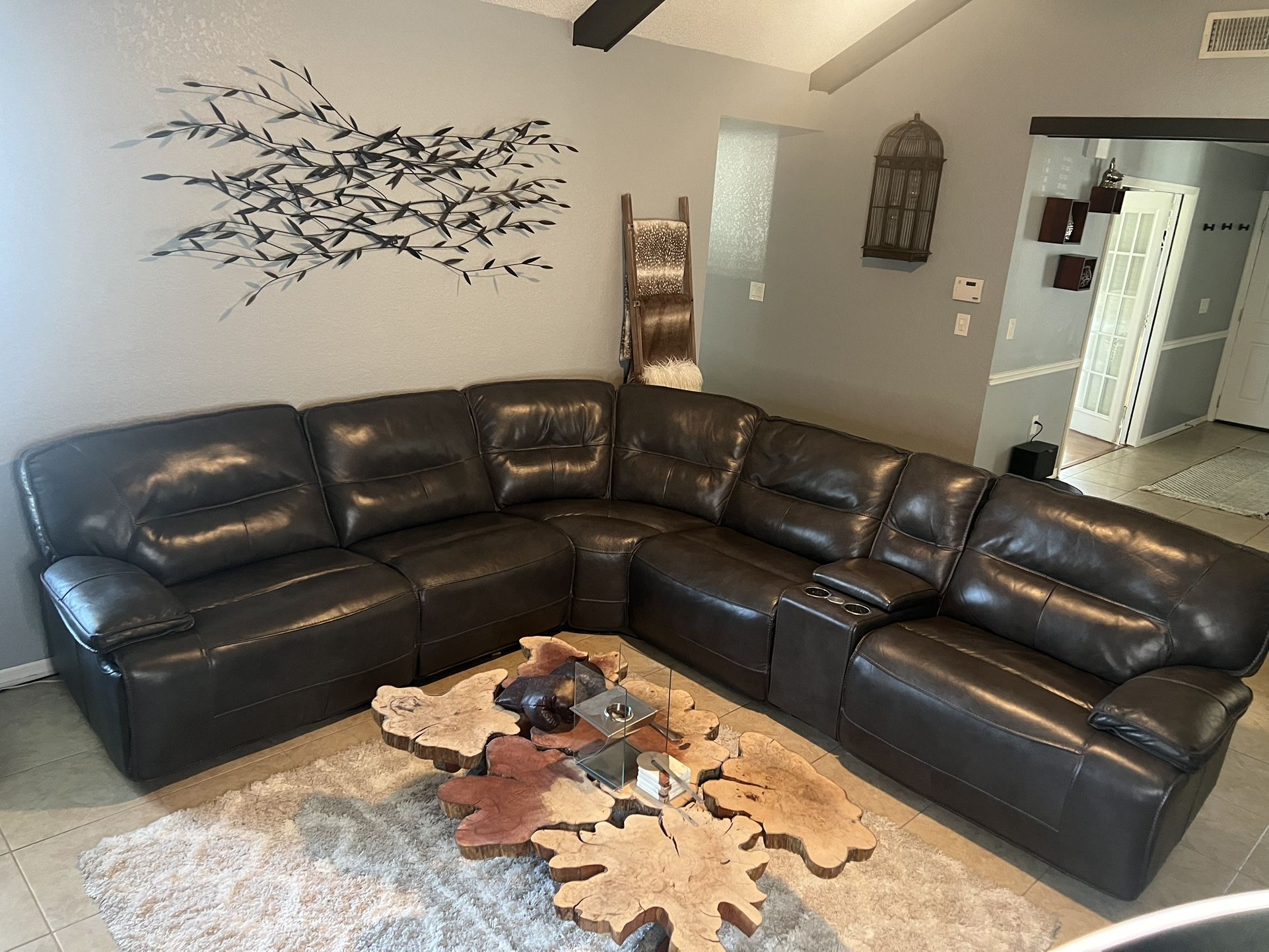 Haverty’s Reynolds Floored Sectional