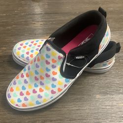 Women’s Asher Heart Vans size 6