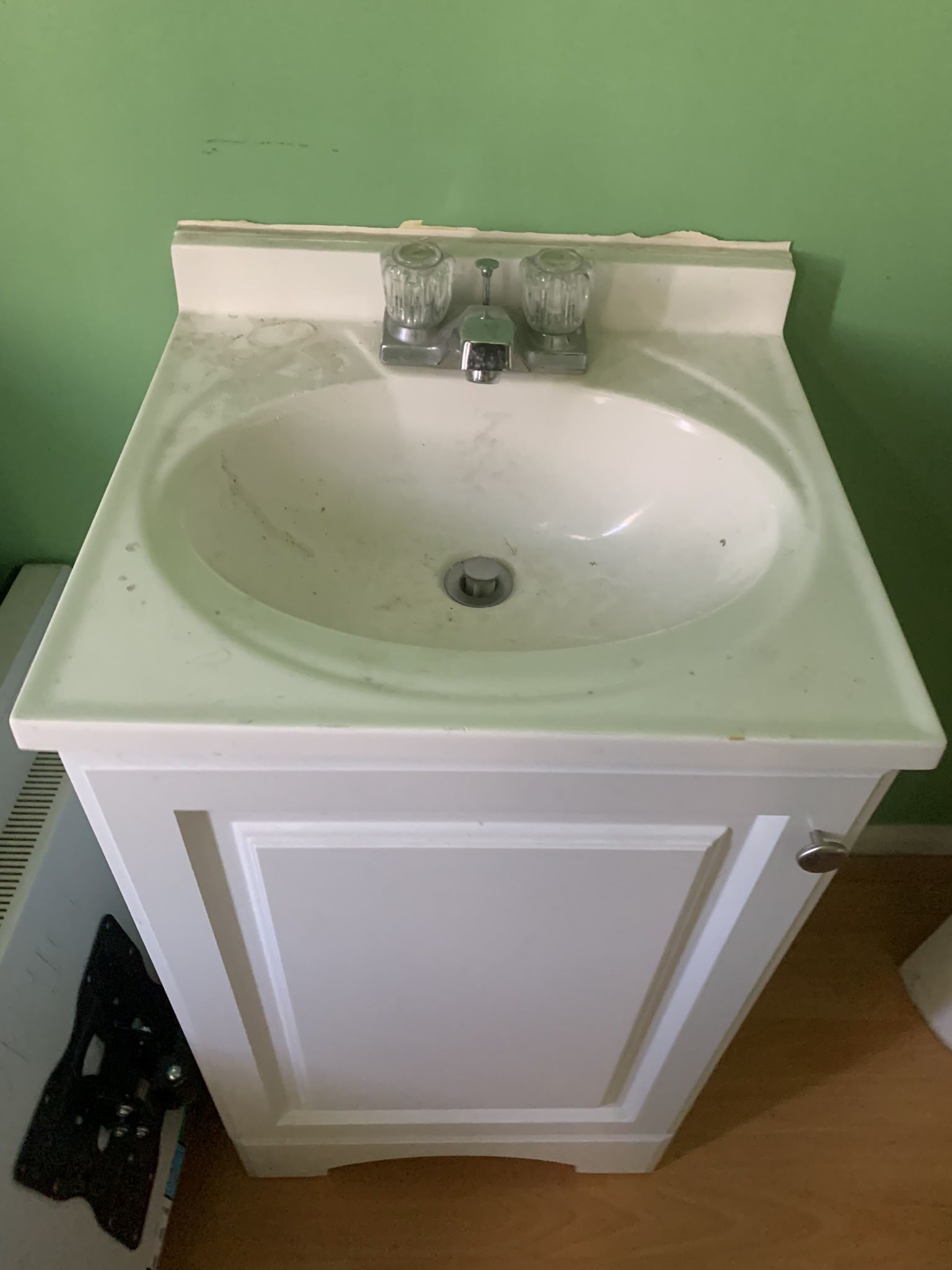 Small Sink With Cabinet 