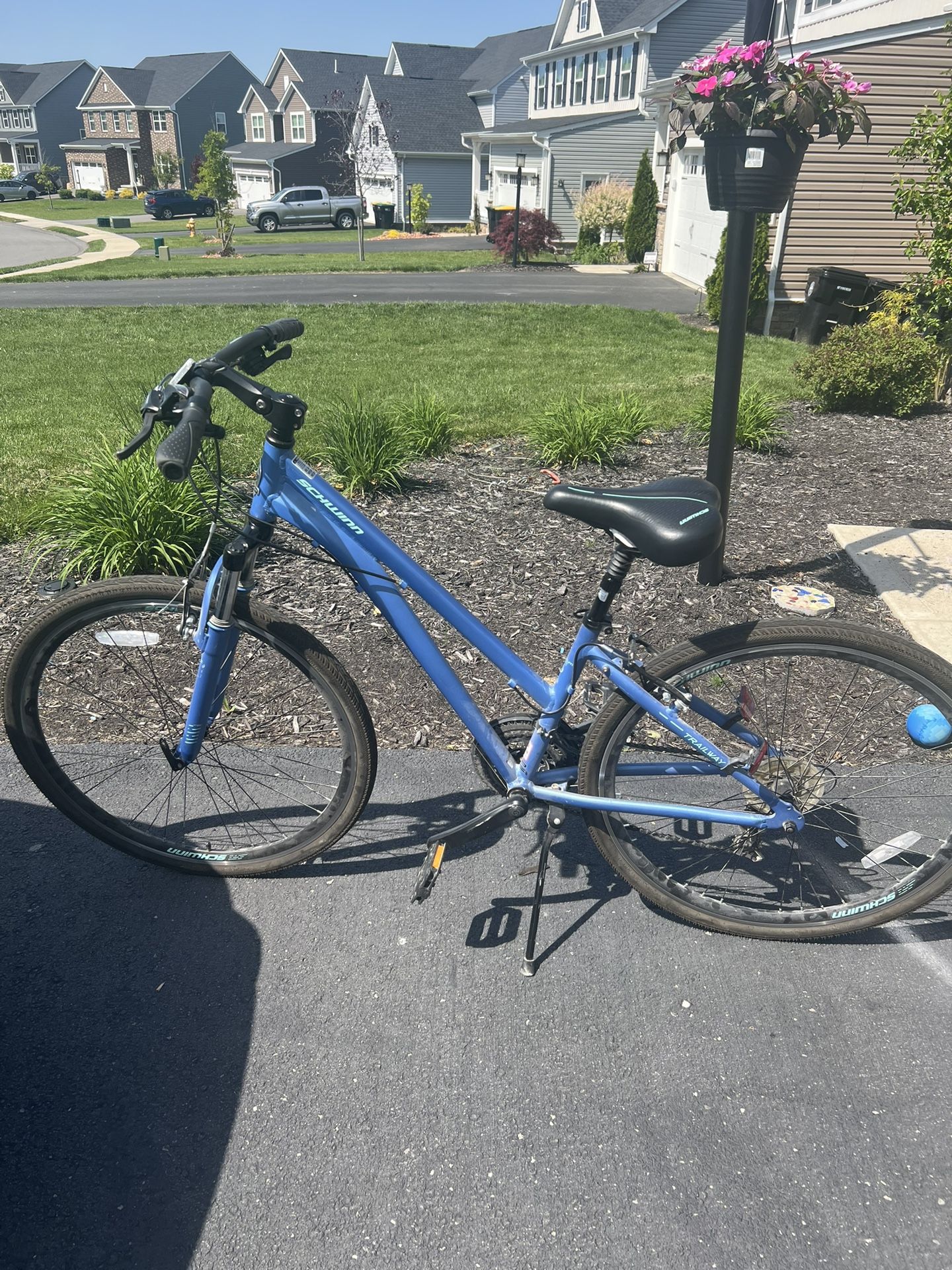 Schwinn 28” Bike