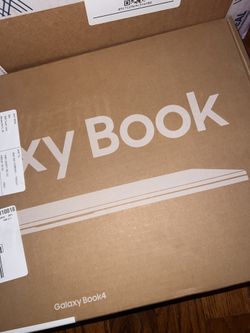 Samsung - Galaxy Book4 15.6" FHD Laptop - Intel Core 7- 16GB Memory - 512GB SSD - Silver