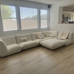 Modular Sectional With Ottoman 