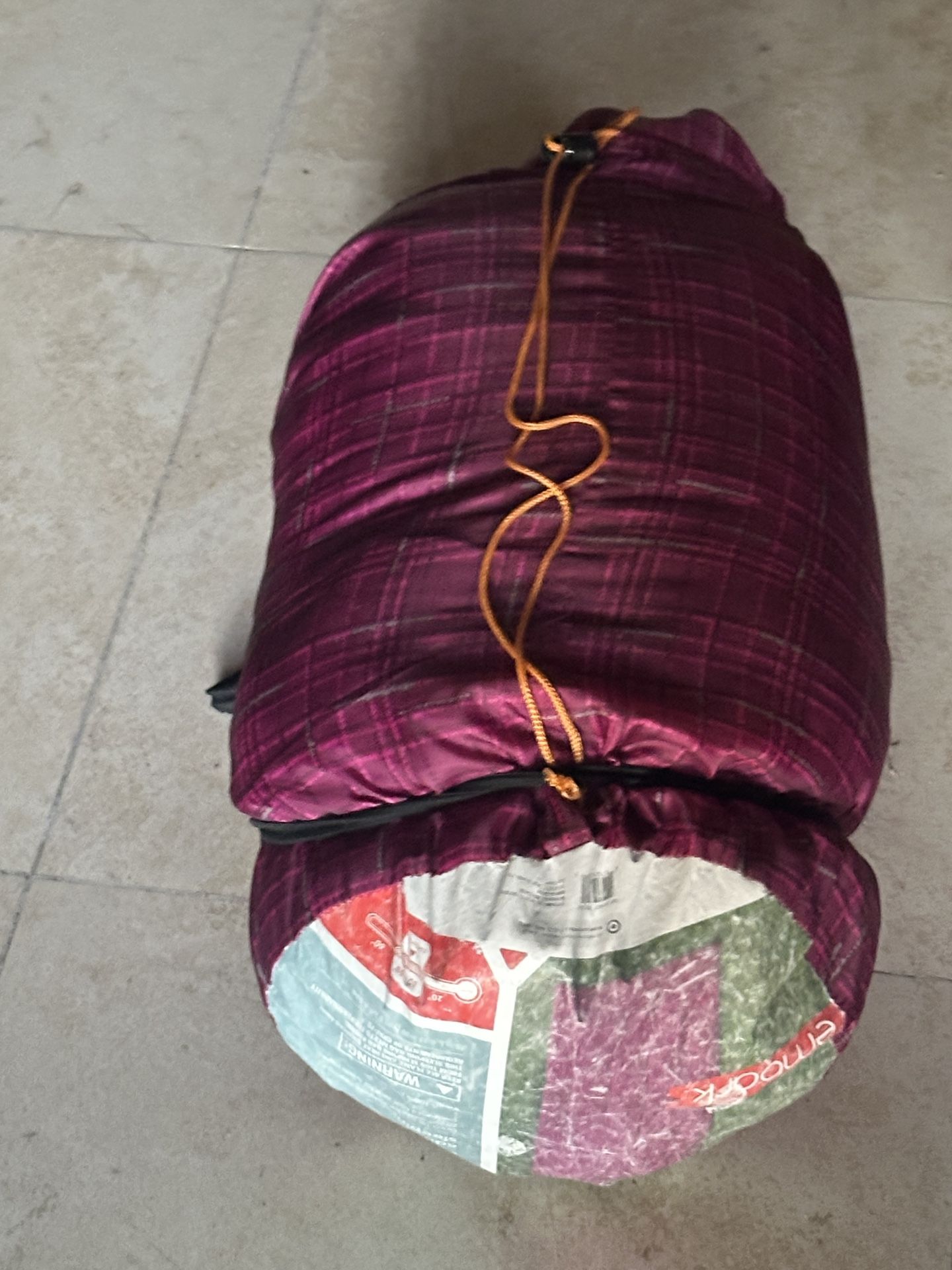 Goulding Adult Sleeping Bag - Cool Weather - 3 lbs Polyester Fill - Compact