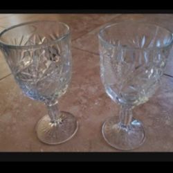 2 Goblin Crysyal Glasses 