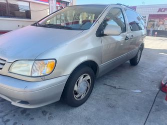 2002 Toyota Sienna