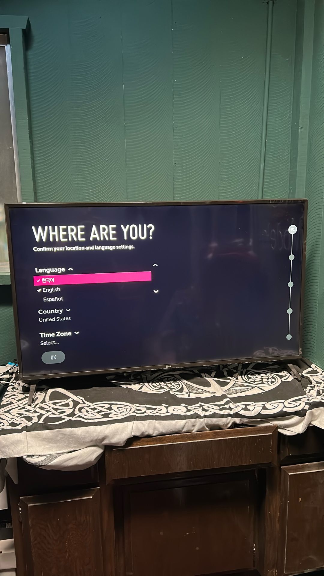 LG TV 44”